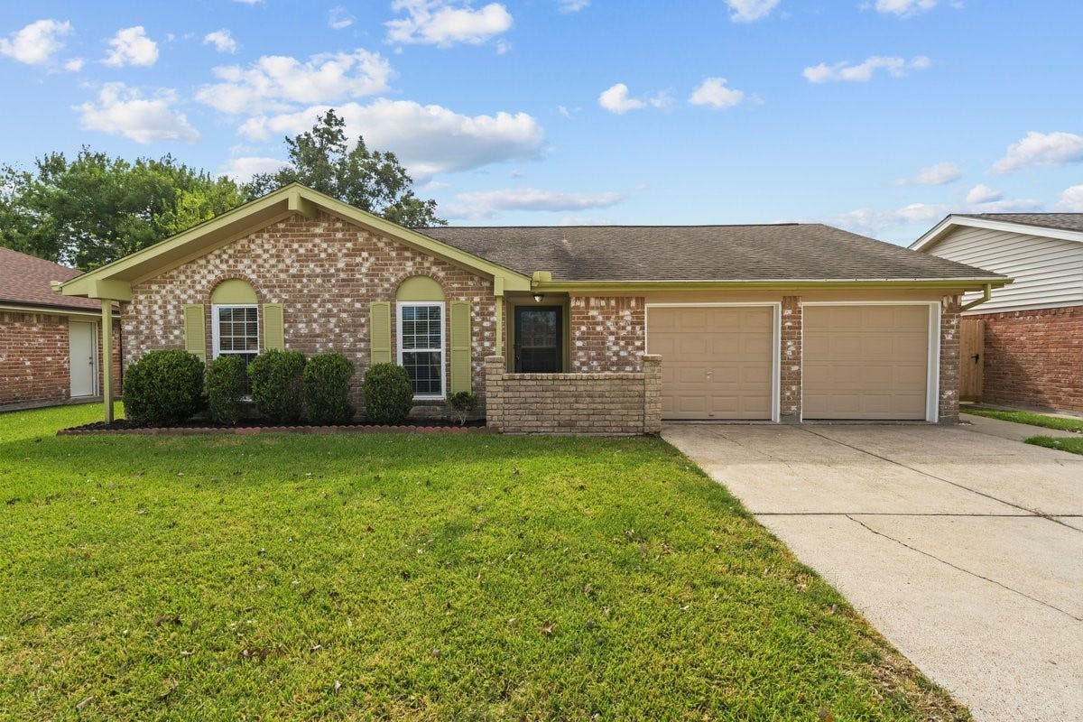 2813 33rd Avenue N, Texas City, TX 77590 2813 33rd Avenue N, Texas City, TX 77590