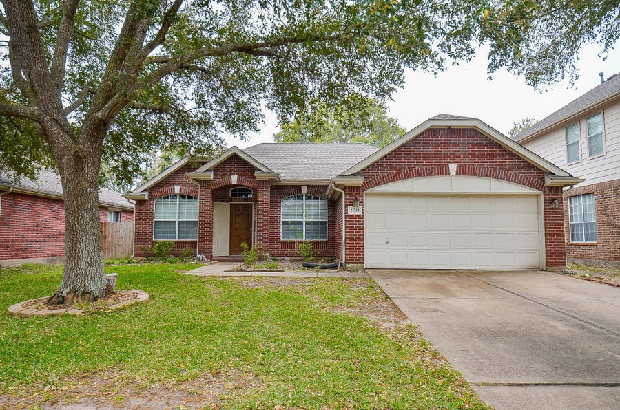 Property photo for 21719 Oakbridge Park Lane, Katy, TX