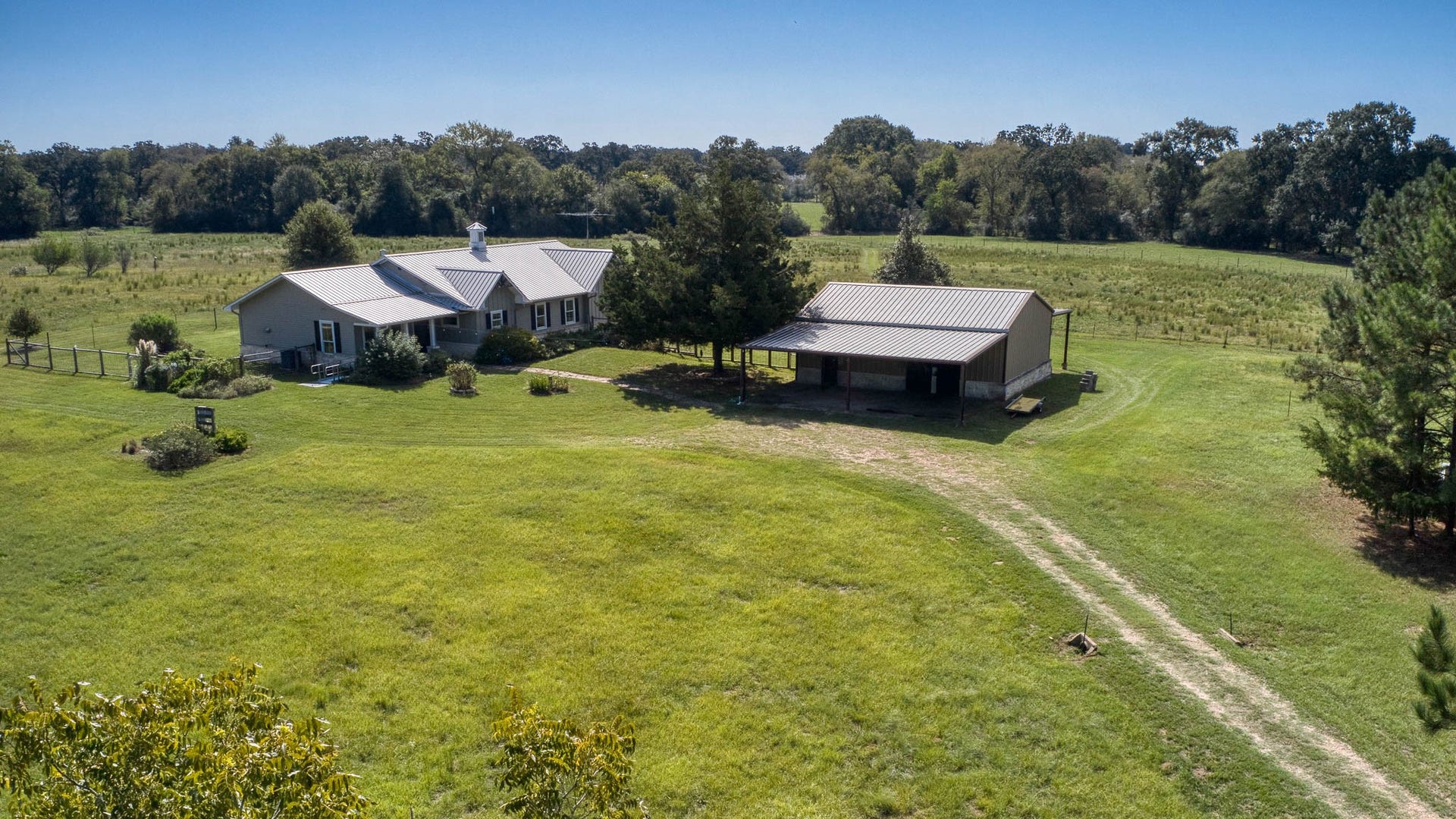 28322 Mellman Road, Hempstead, TX 77445