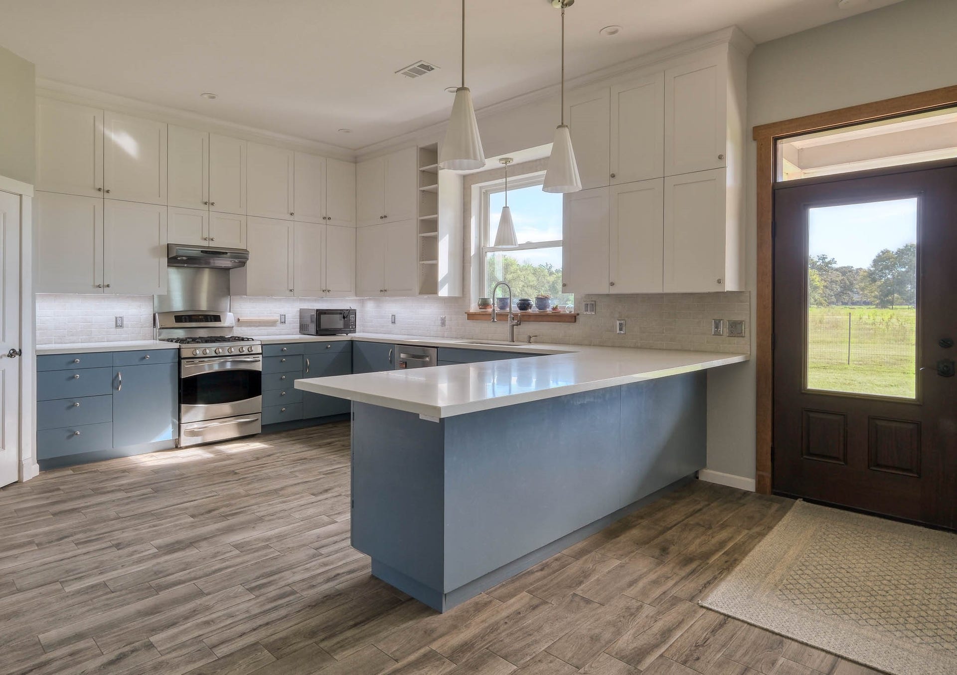 28322 Mellman Road, Hempstead, TX 77445