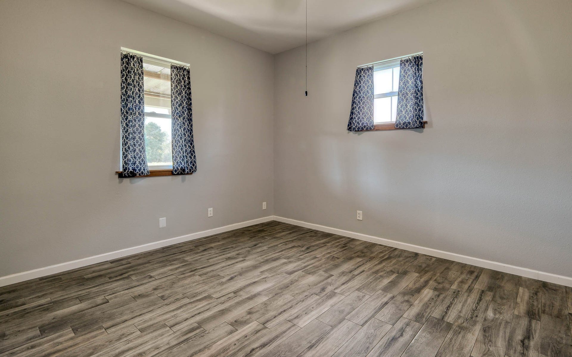 28322 Mellman Road, Hempstead, TX 77445