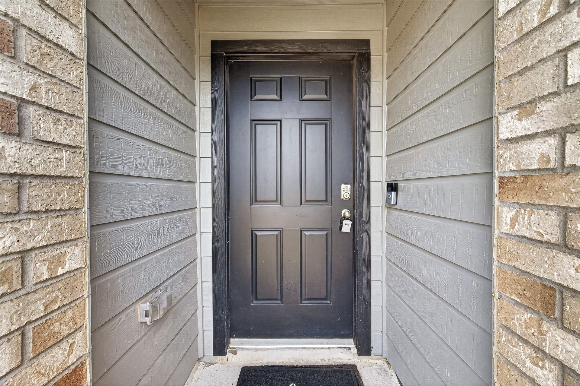 2122 Artic Loon Drive, Conroe, TX 77385