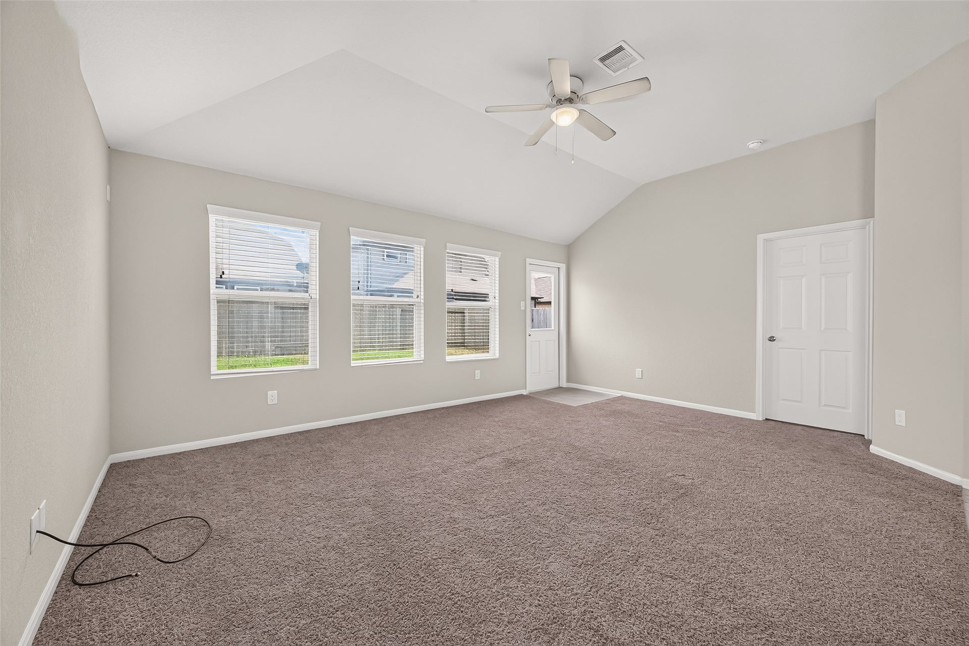 2122 Artic Loon Drive, Conroe, TX 77385