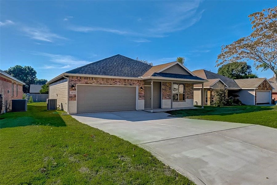 Property photo for 7074 Gentle Breeze Drive, Willis, TX