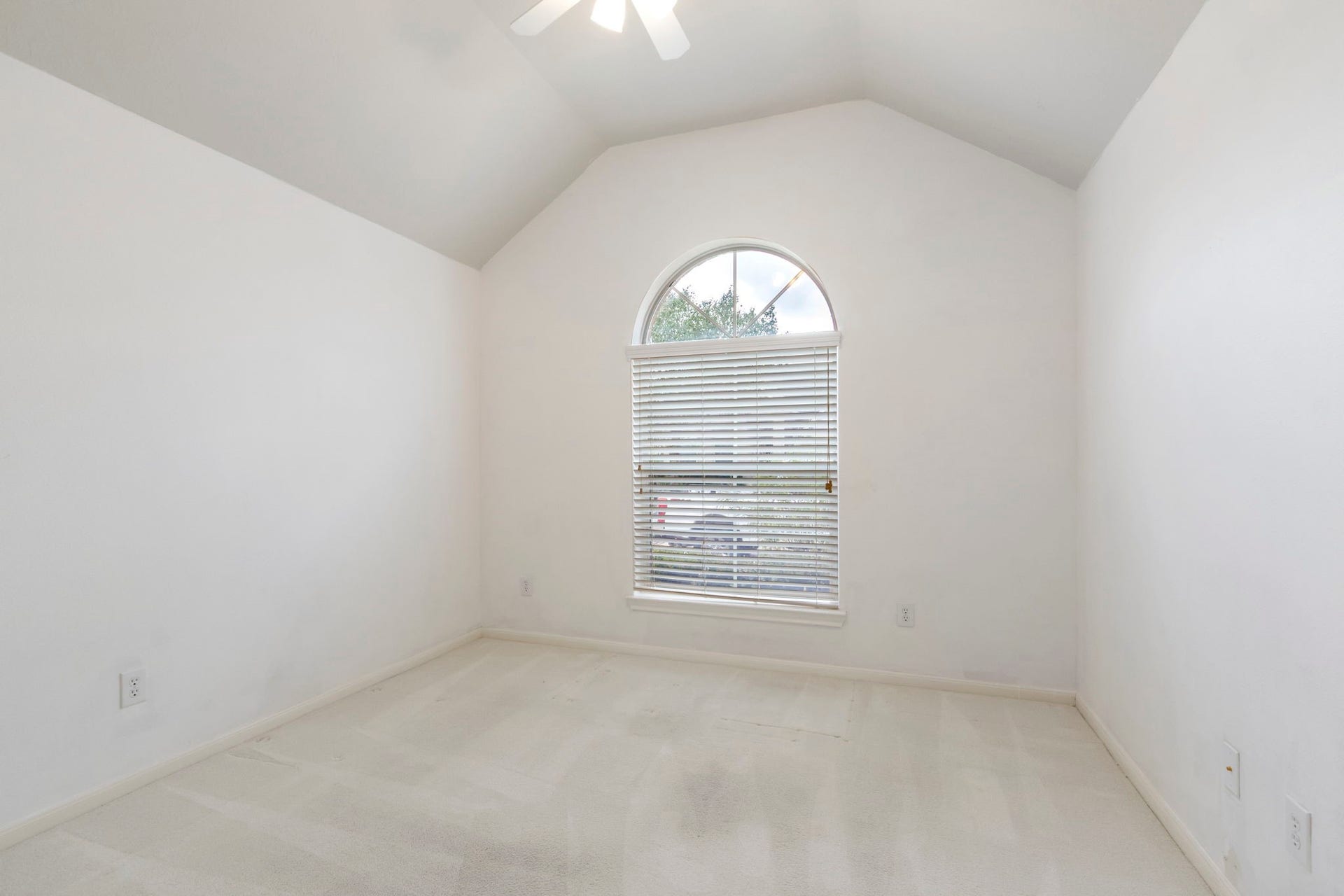 15839 Collinsville Drive, Tomball, TX 77377 15839 Collinsville Drive, Tomball, TX 77377