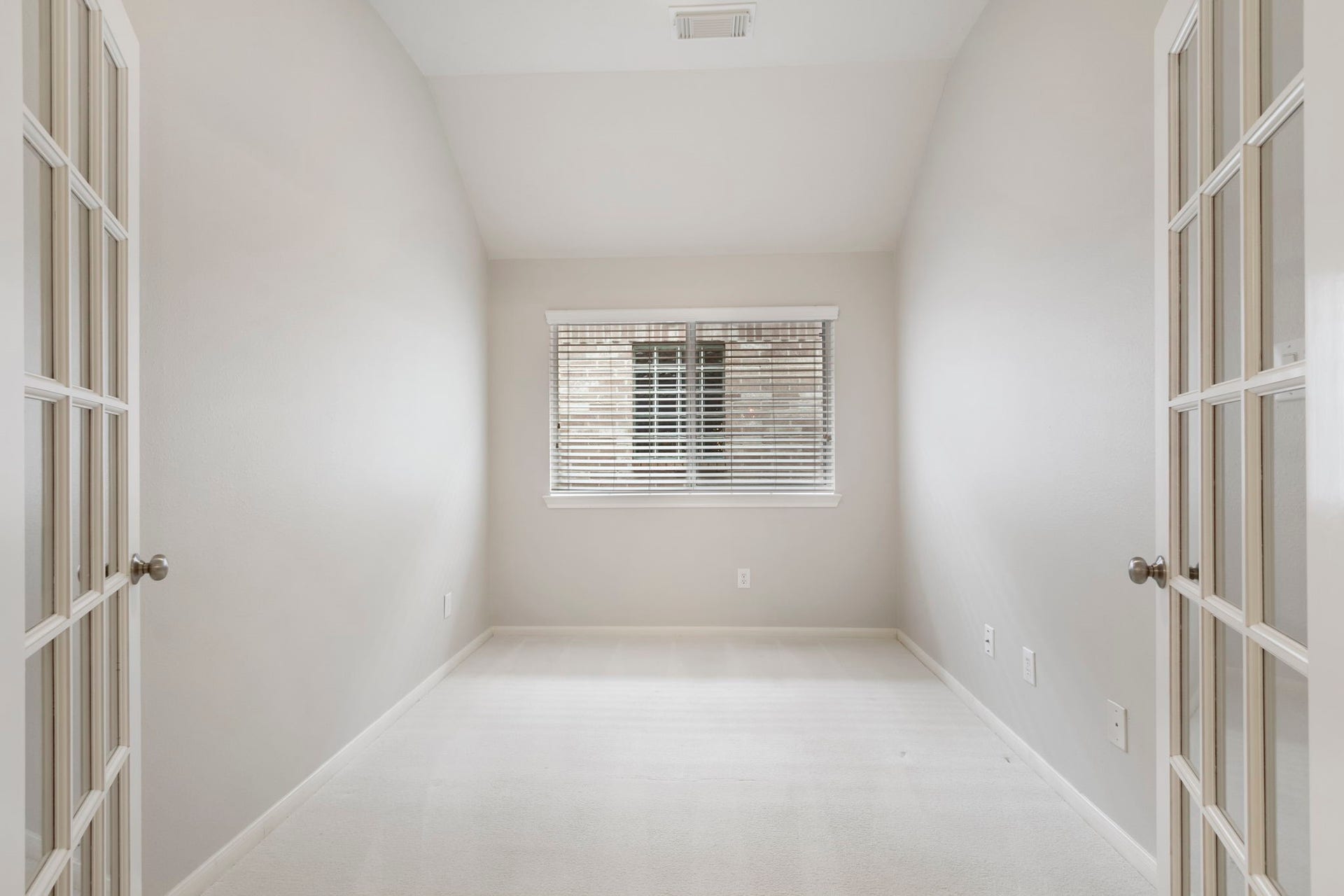 15839 Collinsville Drive, Tomball, TX 77377 15839 Collinsville Drive, Tomball, TX 77377