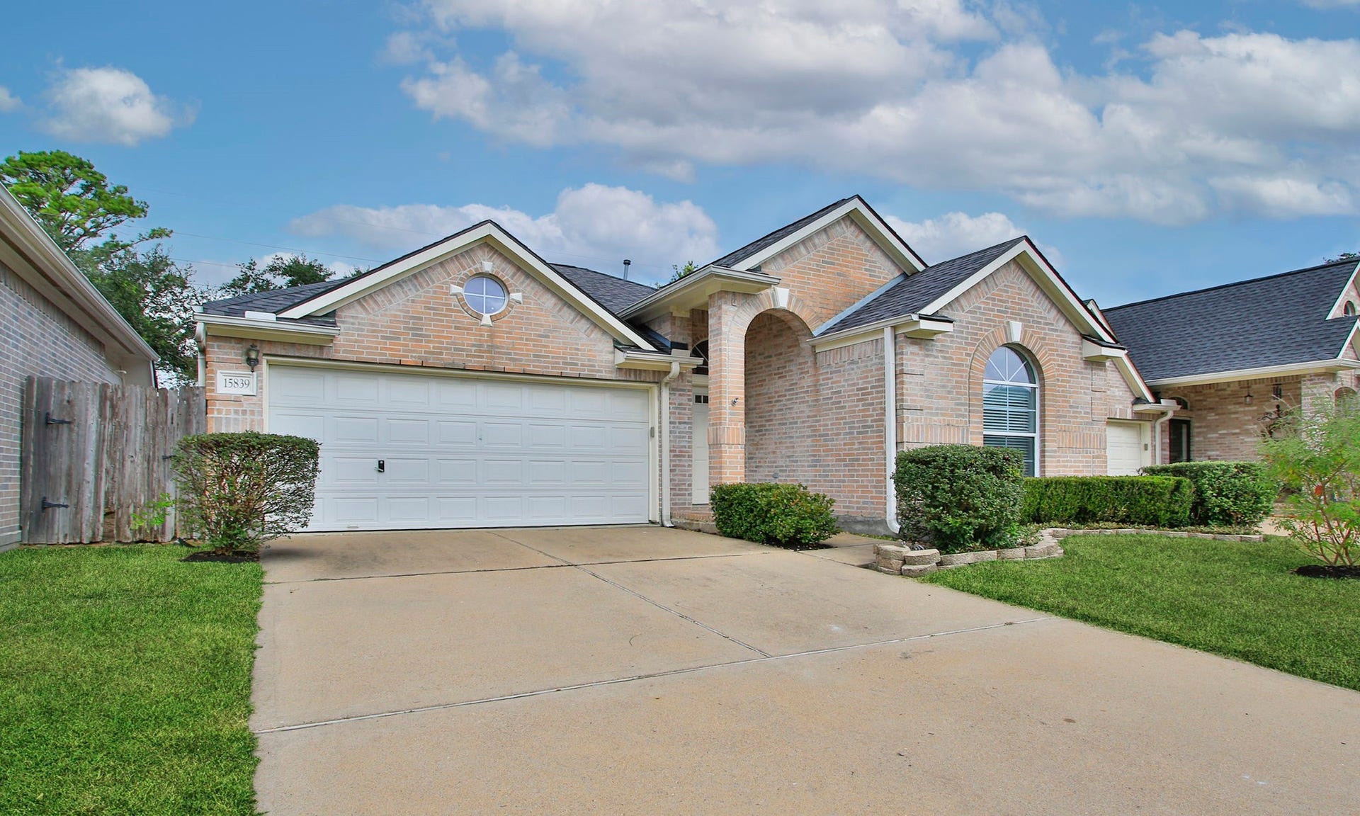 15839 Collinsville Drive, Tomball, TX 77377 15839 Collinsville Drive, Tomball, TX 77377