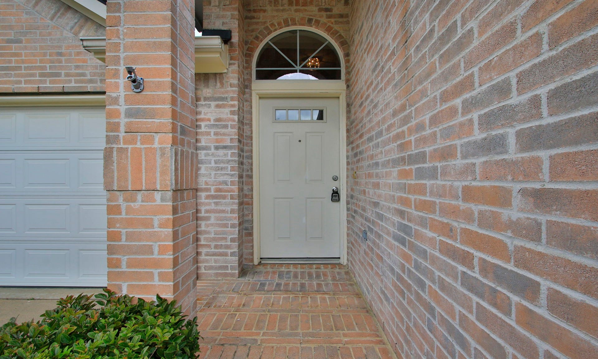 15839 Collinsville Drive, Tomball, TX 77377 15839 Collinsville Drive, Tomball, TX 77377