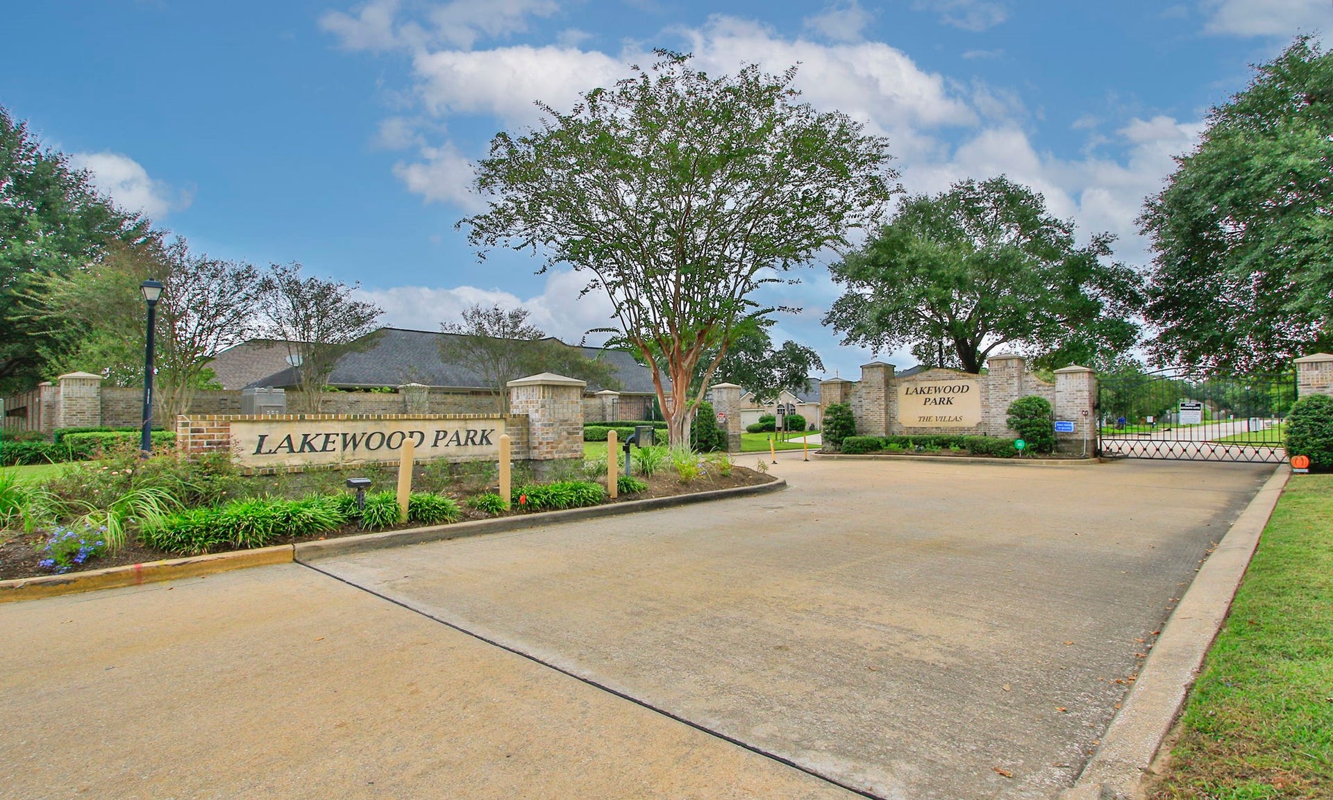 15839 Collinsville Drive, Tomball, TX 77377 15839 Collinsville Drive, Tomball, TX 77377