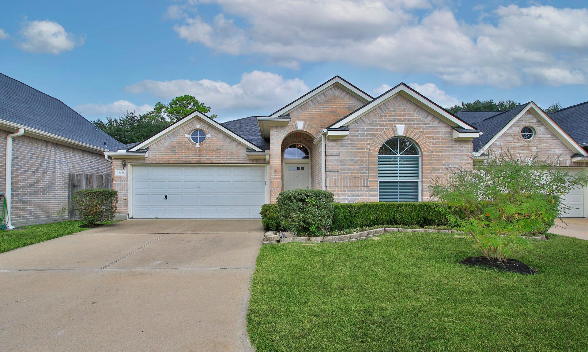15839 Collinsville Drive, Tomball, TX 77377 15839 Collinsville Drive, Tomball, TX 77377