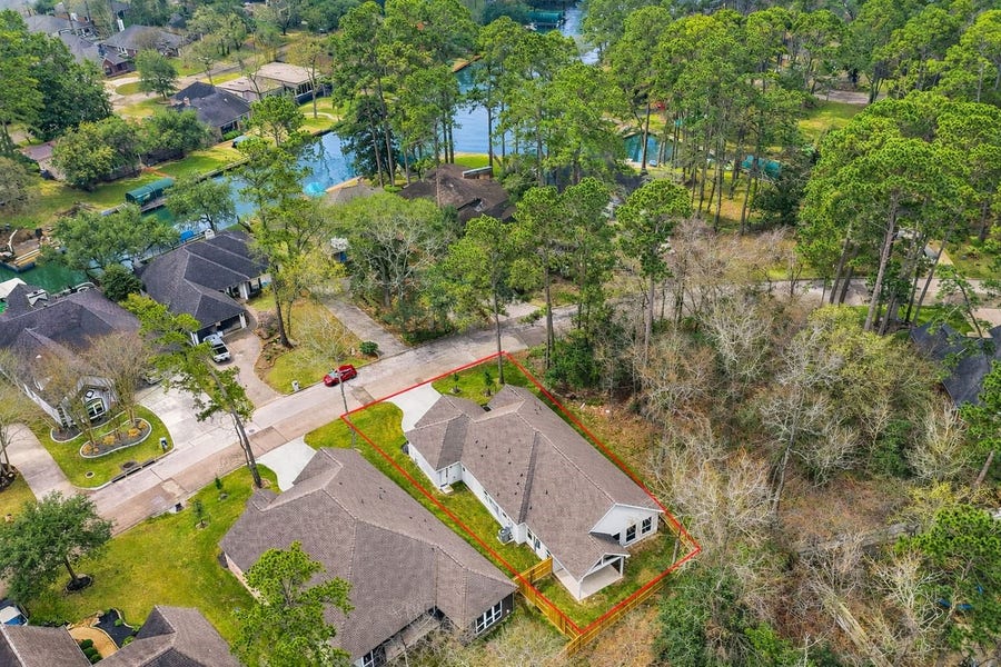 Property photo for 12426 Browning Drive, Montgomery, TX