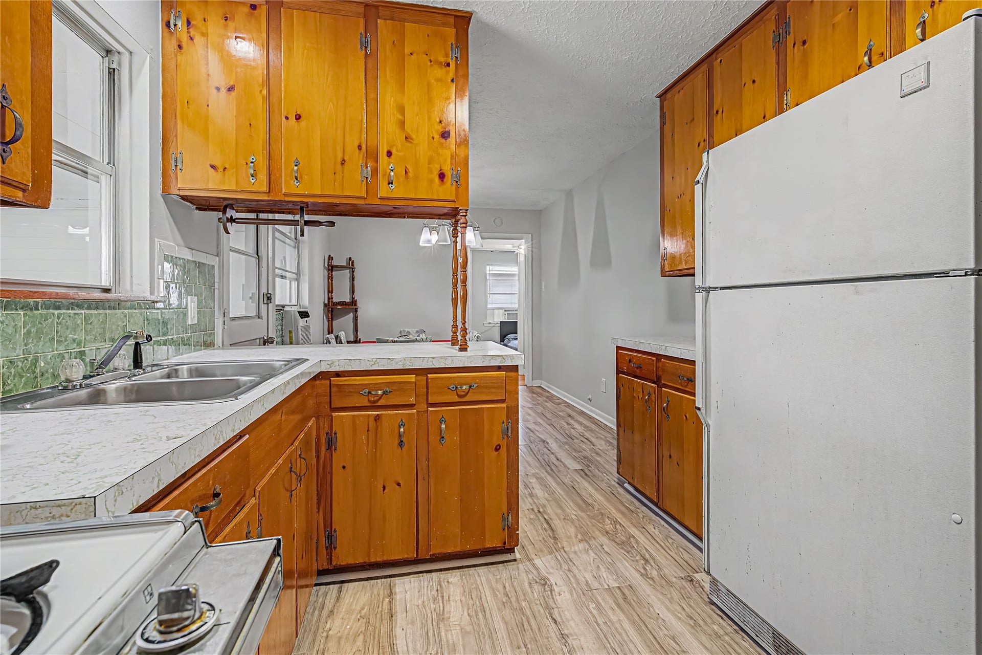 Kitchen wood cabinetry