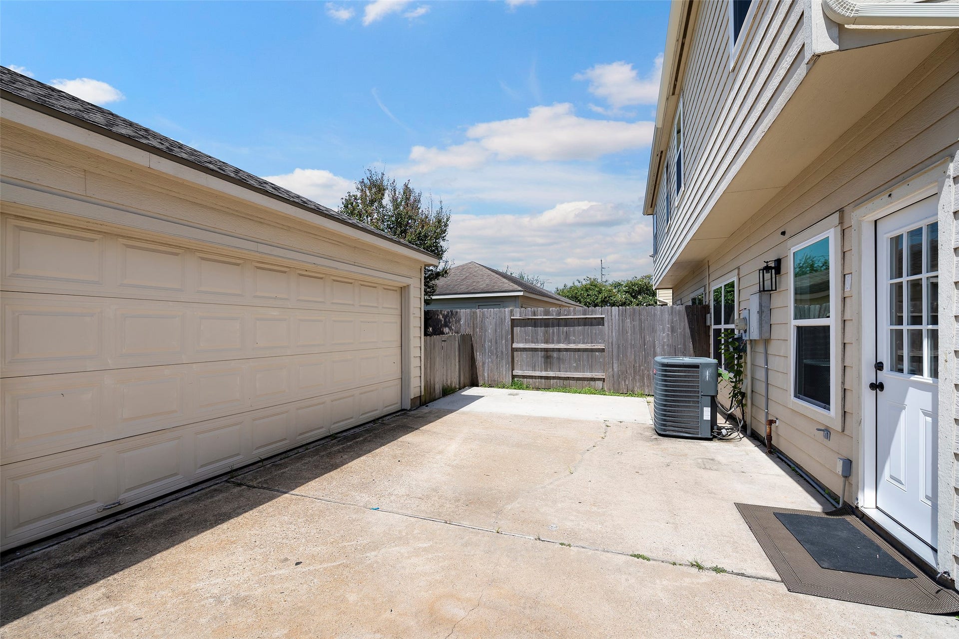 16879 Mammoth Springs Drive, Houston, TX 77095 16879 Mammoth Springs Drive, Houston, TX 77095