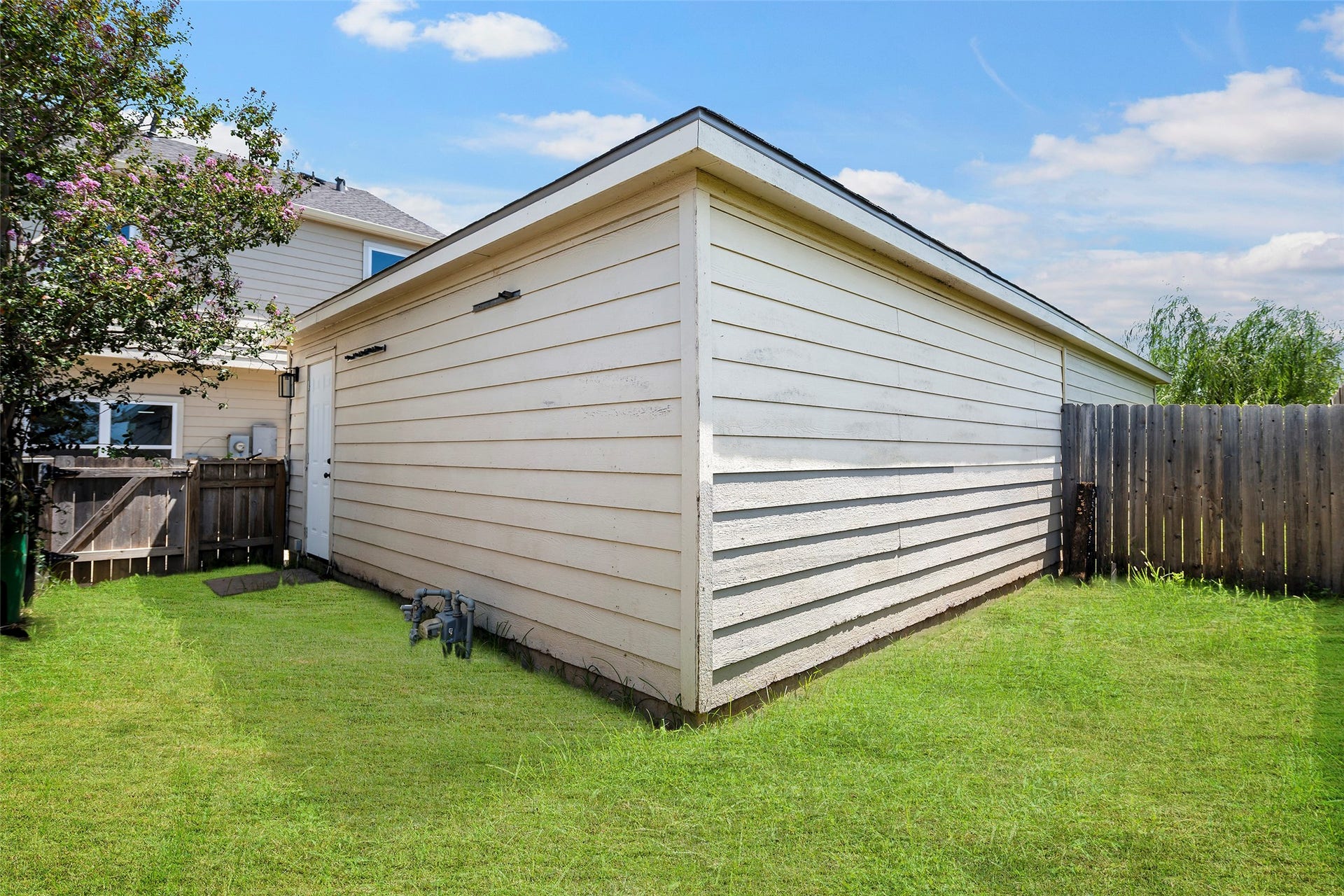 16879 Mammoth Springs Drive, Houston, TX 77095 16879 Mammoth Springs Drive, Houston, TX 77095