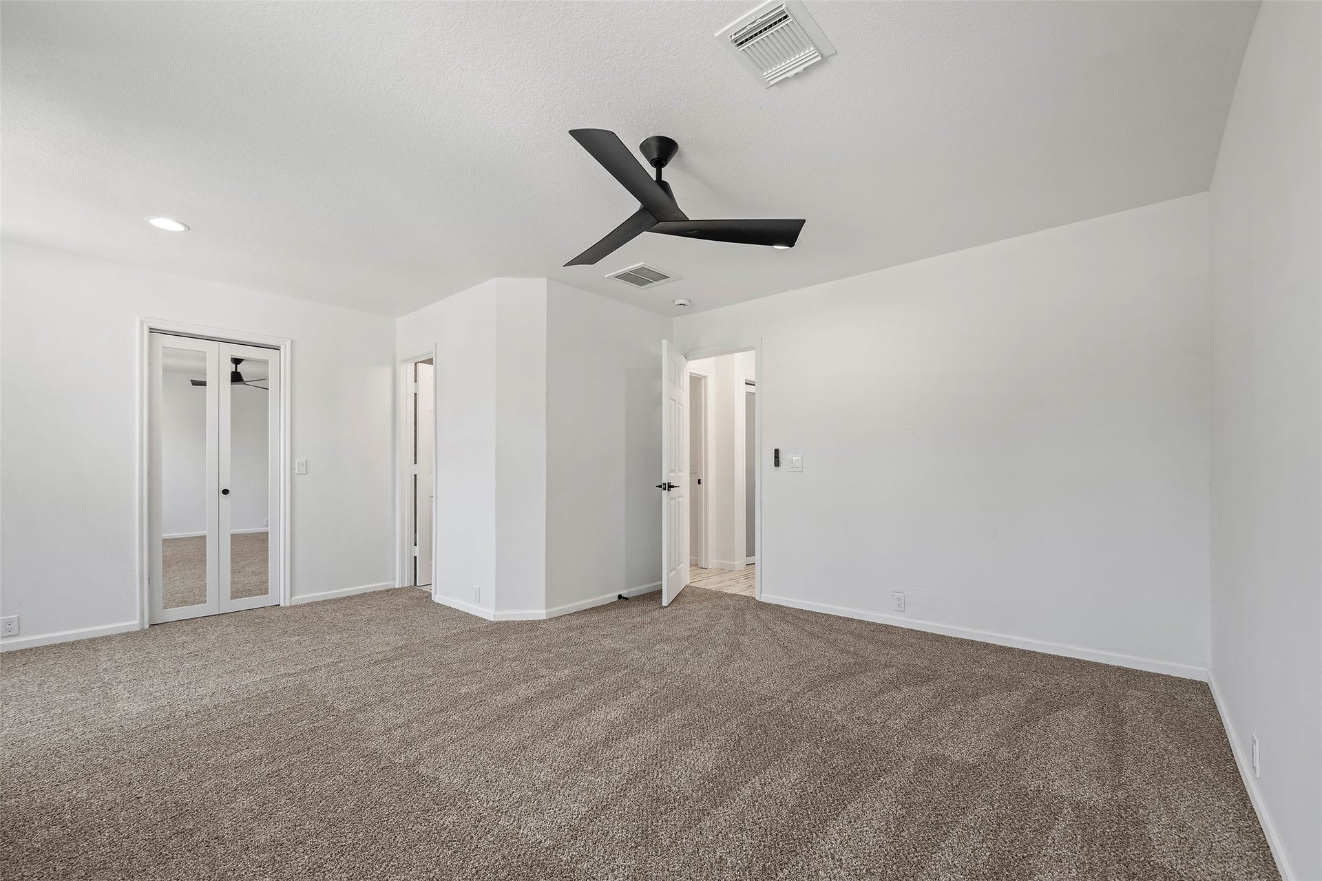 16879 Mammoth Springs Drive, Houston, TX 77095 16879 Mammoth Springs Drive, Houston, TX 77095