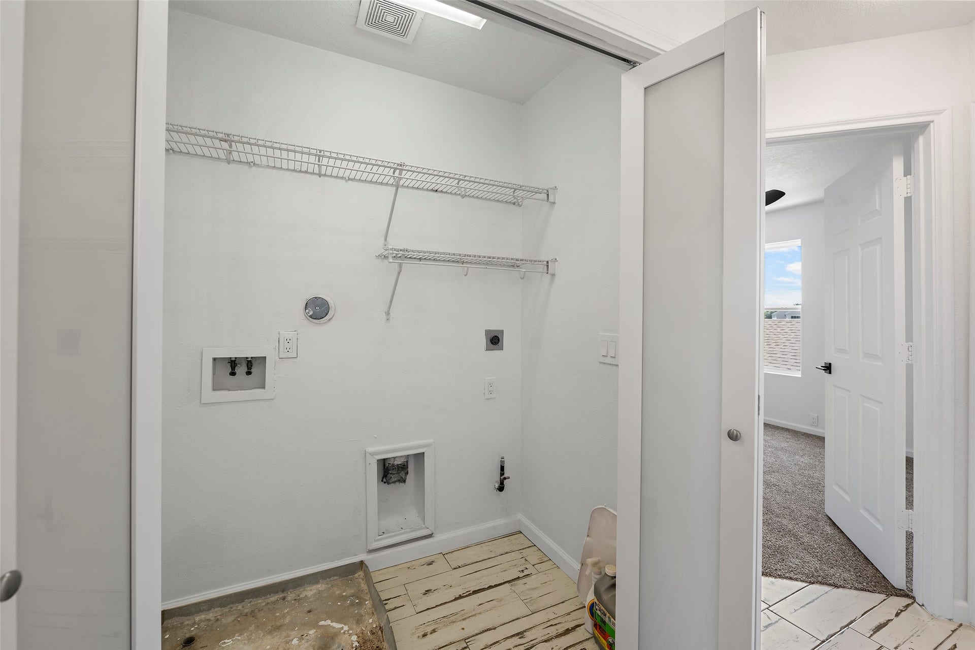 16879 Mammoth Springs Drive, Houston, TX 77095 16879 Mammoth Springs Drive, Houston, TX 77095