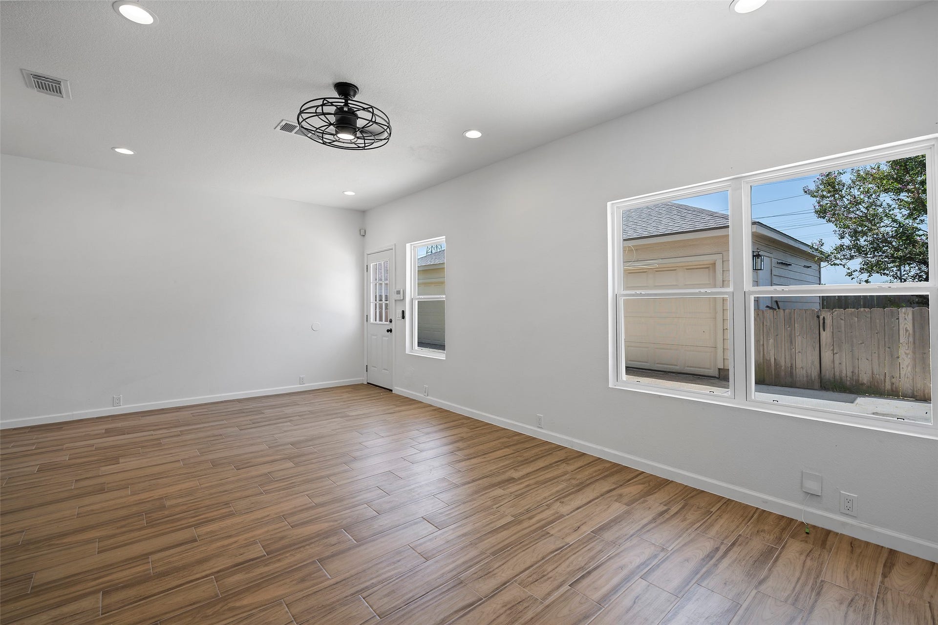 16879 Mammoth Springs Drive, Houston, TX 77095 16879 Mammoth Springs Drive, Houston, TX 77095