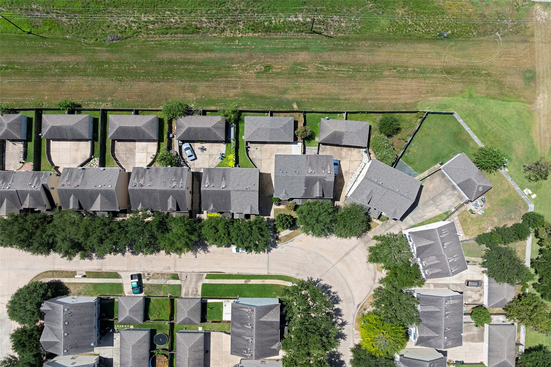 16879 Mammoth Springs Drive, Houston, TX 77095 16879 Mammoth Springs Drive, Houston, TX 77095