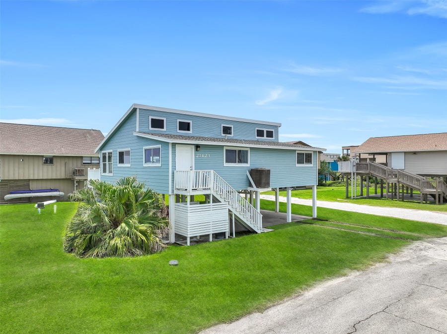 Property photo for 21423 Gulf Drive, Galveston, TX