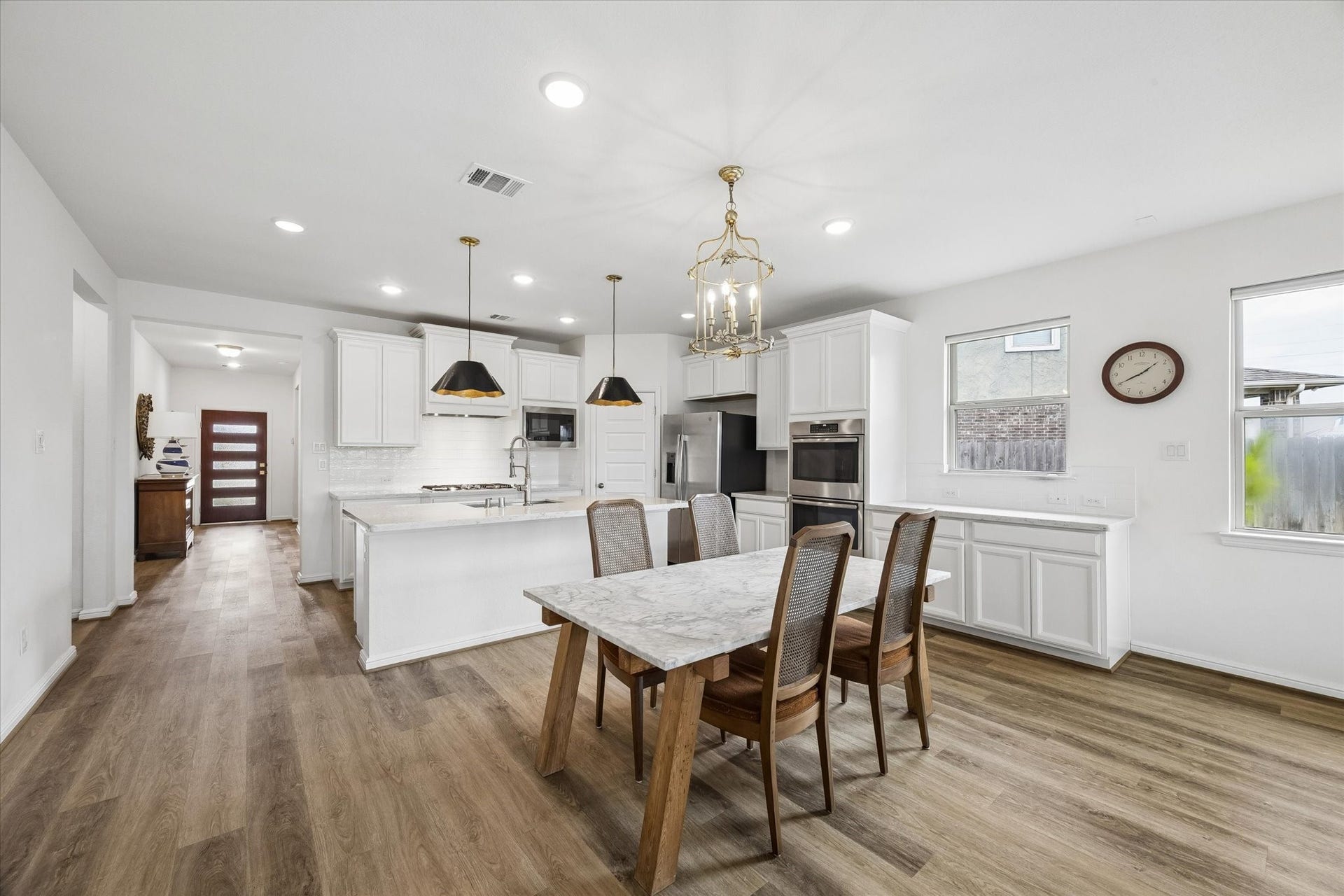 3842 Supremes Trail, Spring, TX 77386 Welcome to 3842 Supremes Trail. This home features a bright and light open concept space perfect for everyday living!