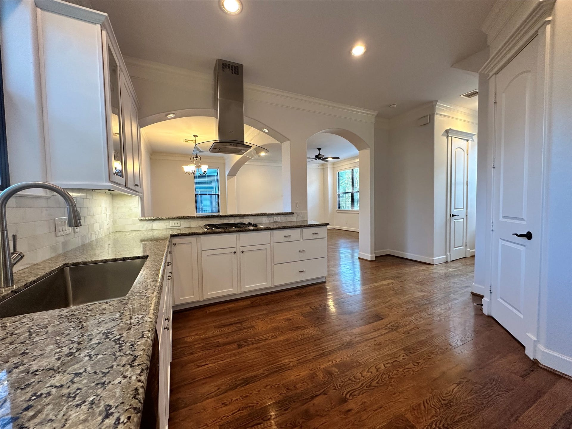 615 W 27th Street, #B, Houston, TX 77008