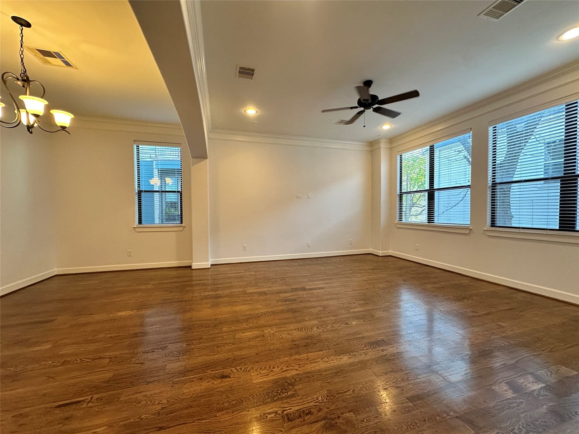 615 W 27th Street, #B, Houston, TX 77008