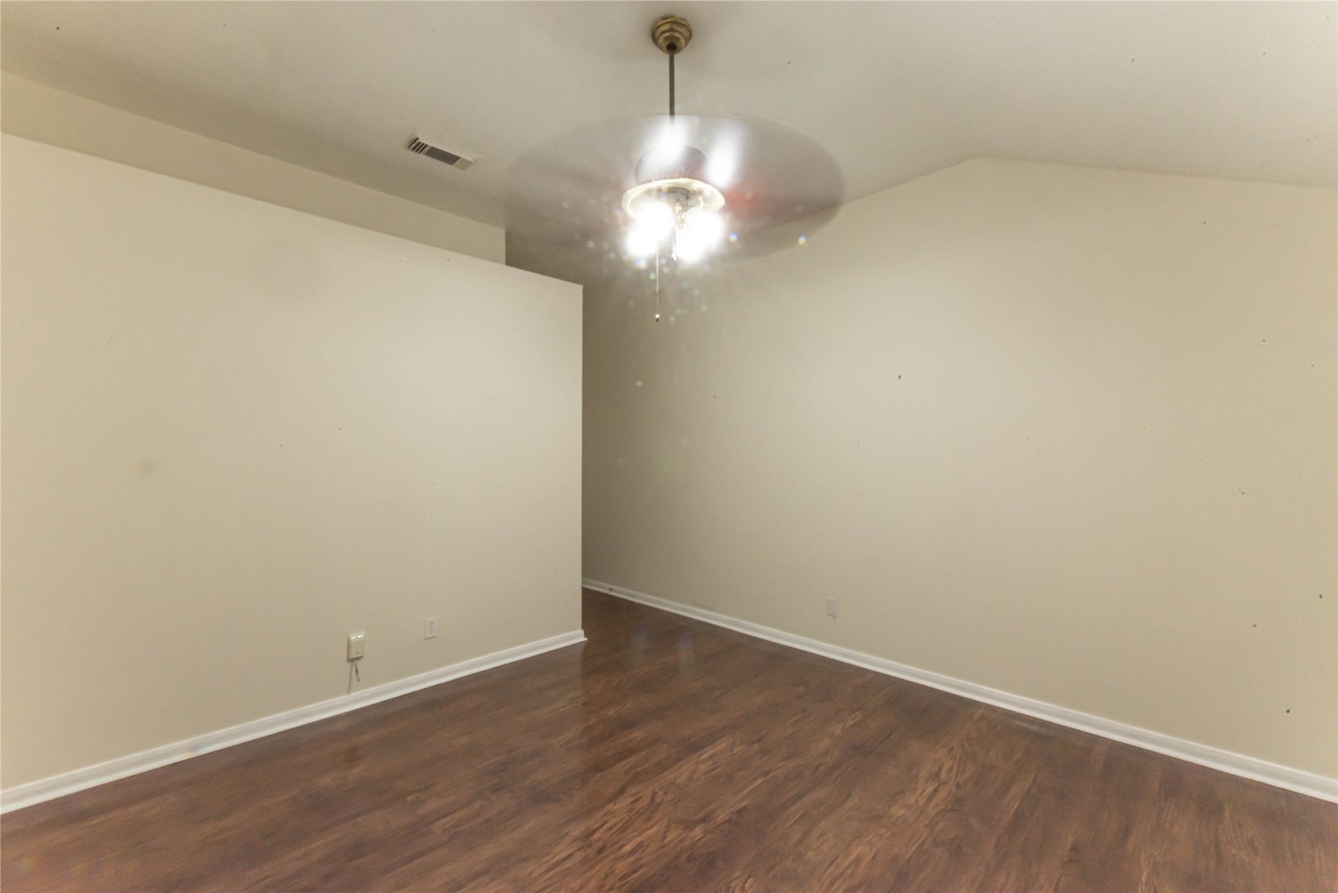 2106 Ledgecrest Drive, Houston, TX 77038 2106 Ledgecrest Drive, Houston, TX 77038