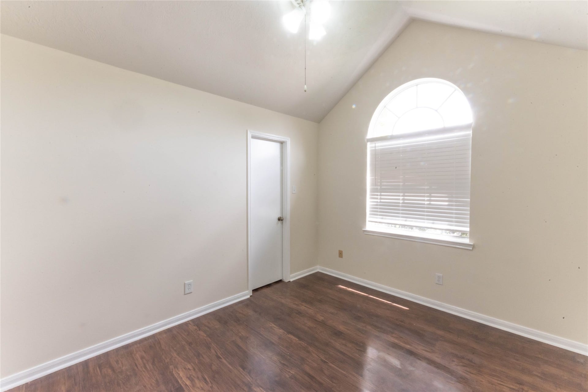 2106 Ledgecrest Drive, Houston, TX 77038 2106 Ledgecrest Drive, Houston, TX 77038