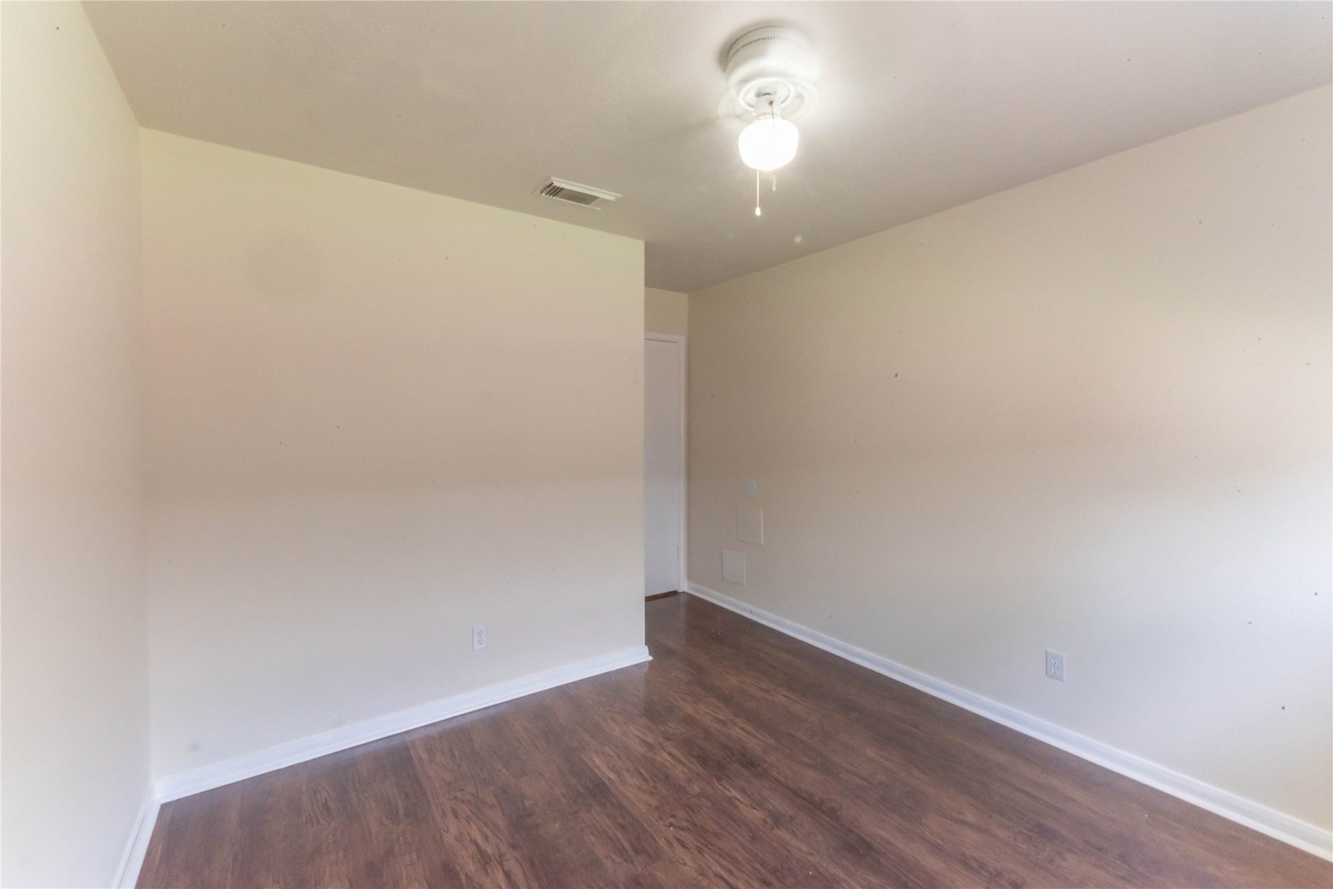 2106 Ledgecrest Drive, Houston, TX 77038 2106 Ledgecrest Drive, Houston, TX 77038