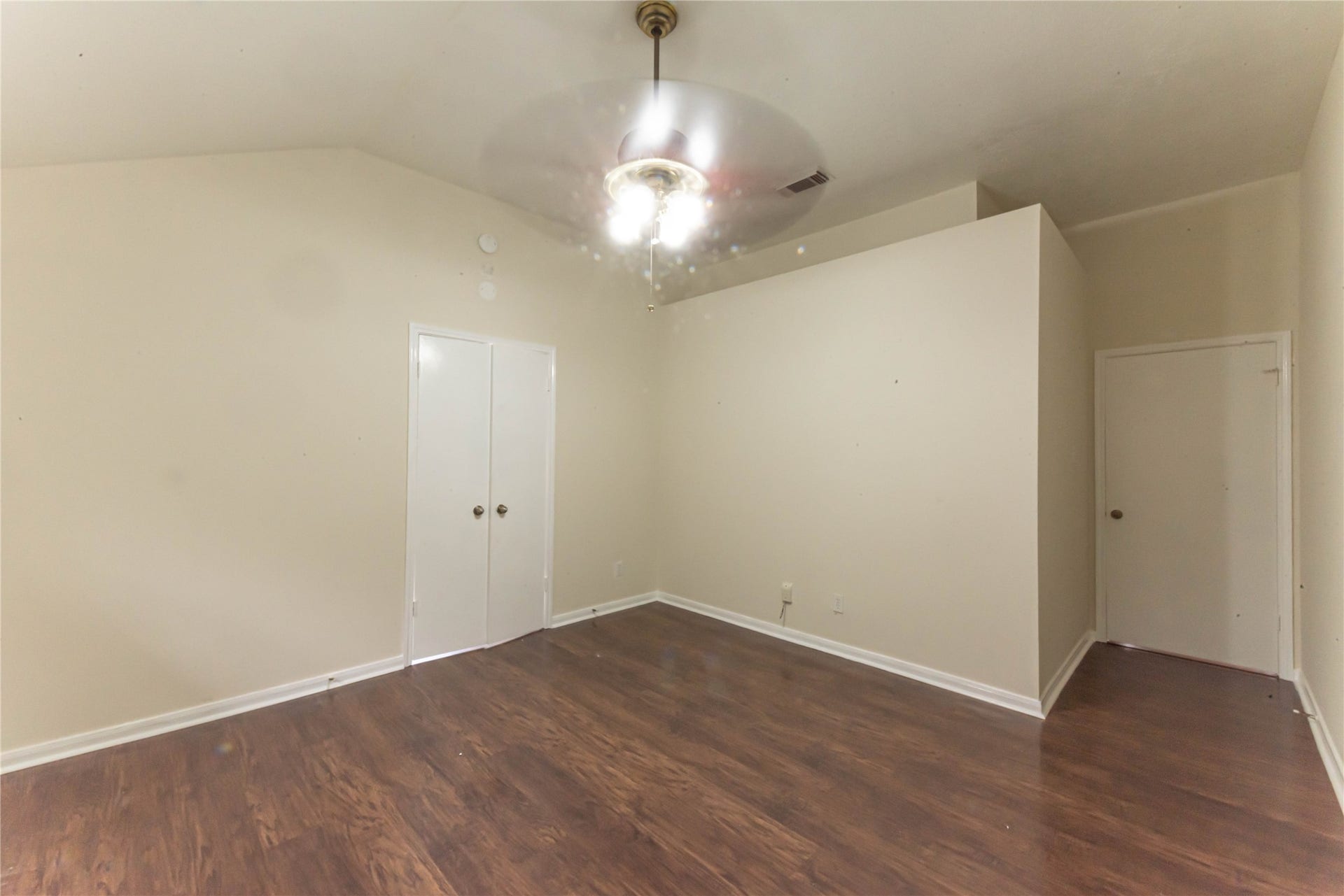 2106 Ledgecrest Drive, Houston, TX 77038 2106 Ledgecrest Drive, Houston, TX 77038