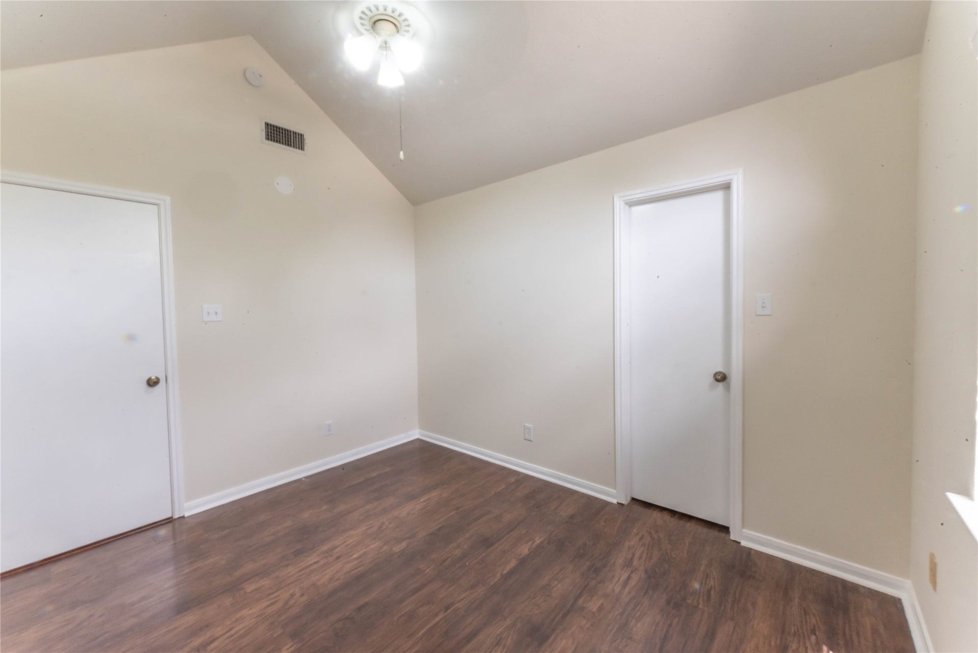 2106 Ledgecrest Drive, Houston, TX 77038 2106 Ledgecrest Drive, Houston, TX 77038