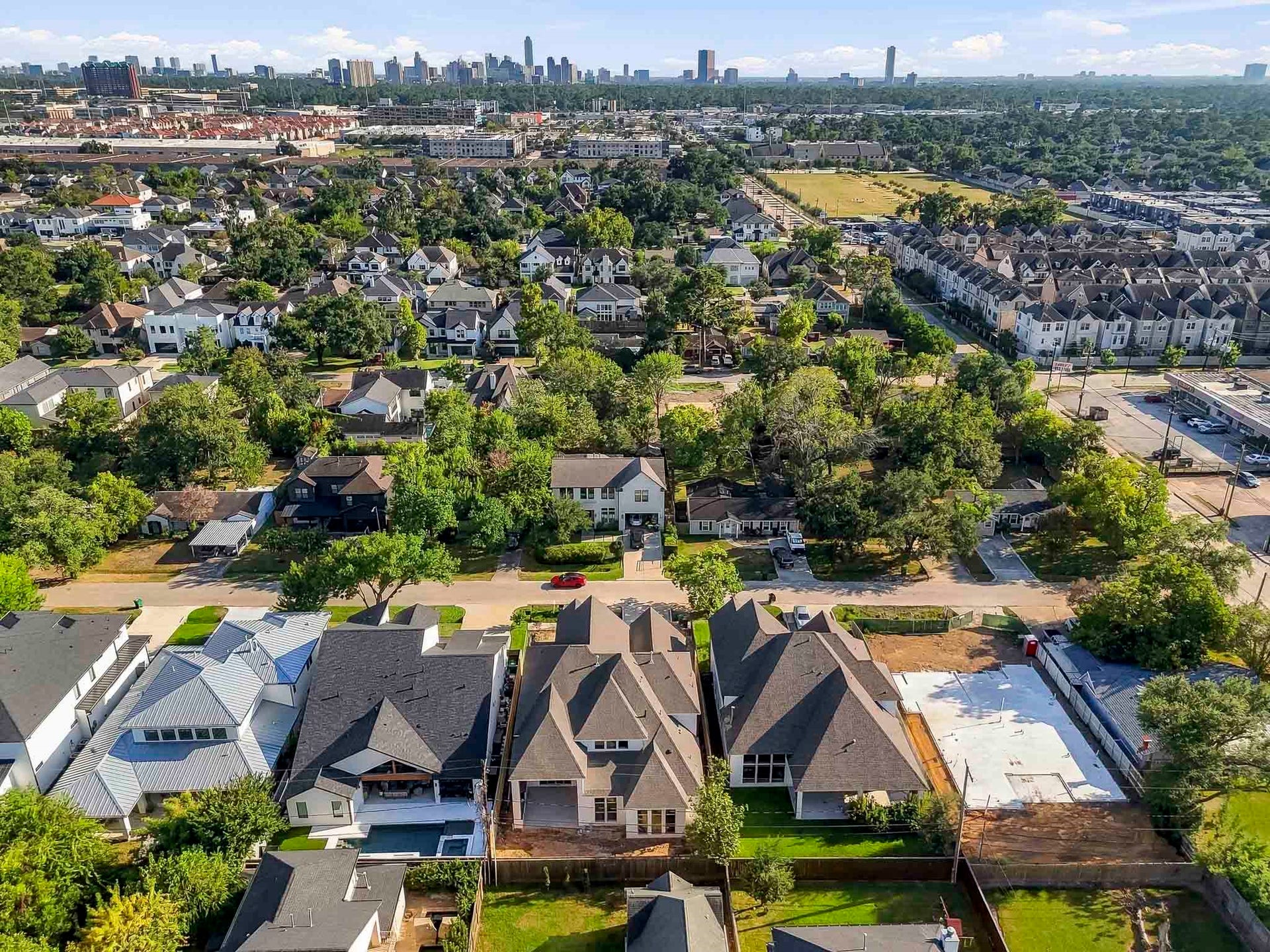 6618 Sivley Street, Hockley, TX 77055 Just a few miles from the Galleria!