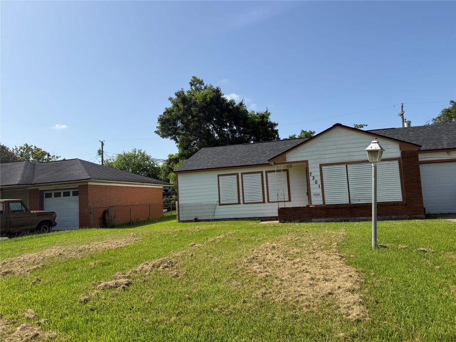 Property photo for 7301 Hummingbird Lane, Texas City, TX