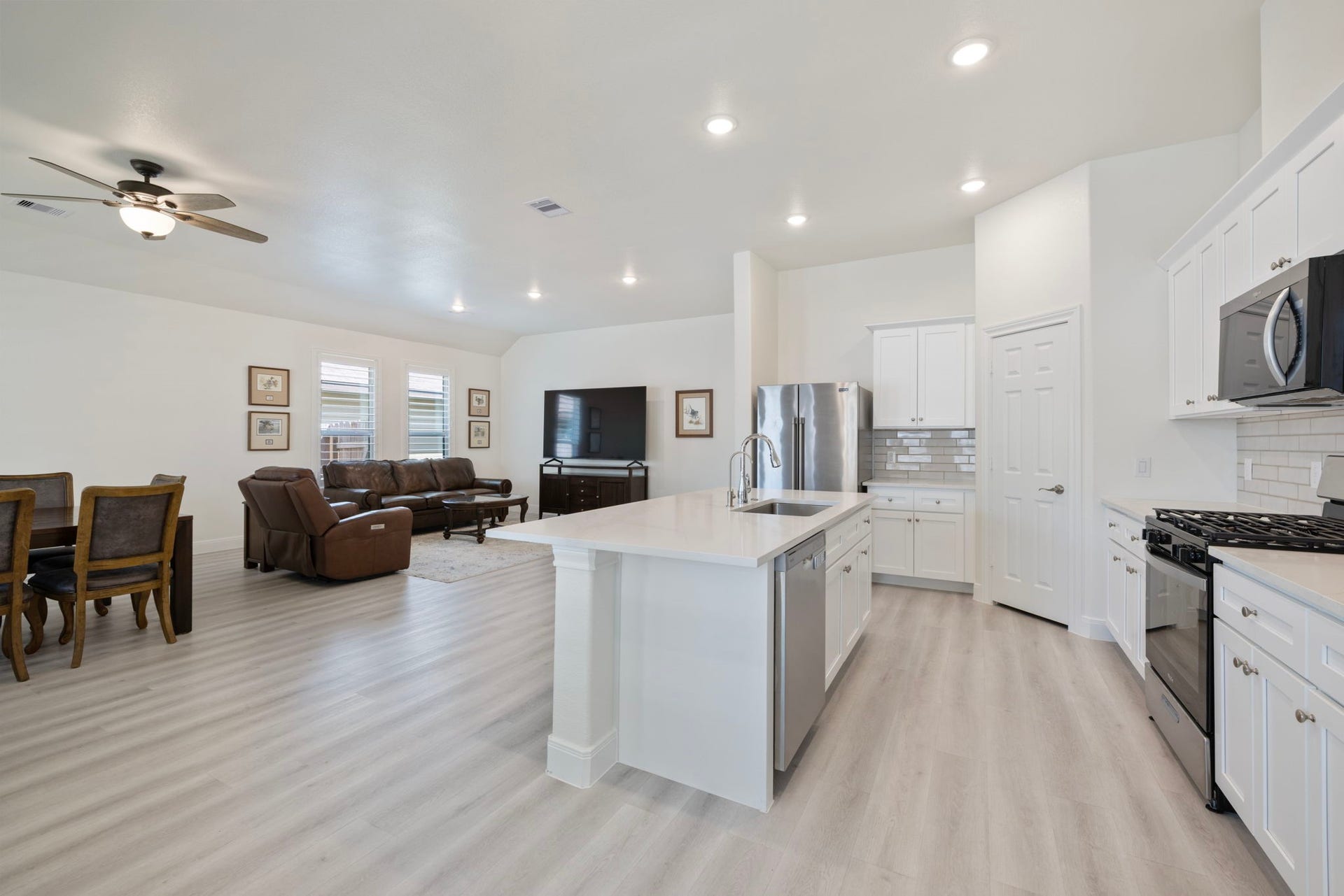12893 Orion Court, Willis, TX 77318 12893 Orion Court, Willis, TX 77318