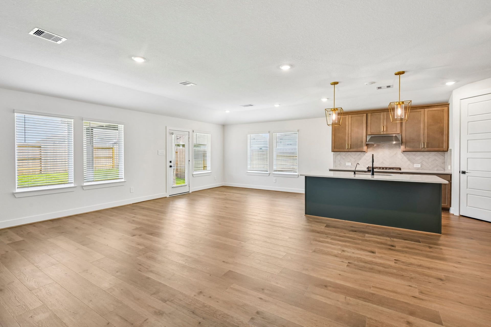 3011 Clapbread Lane, Rosenberg, TX 77471