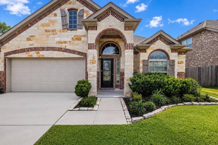 Property photo for 9811 Camellia Gardens Drive, Richmond, TX