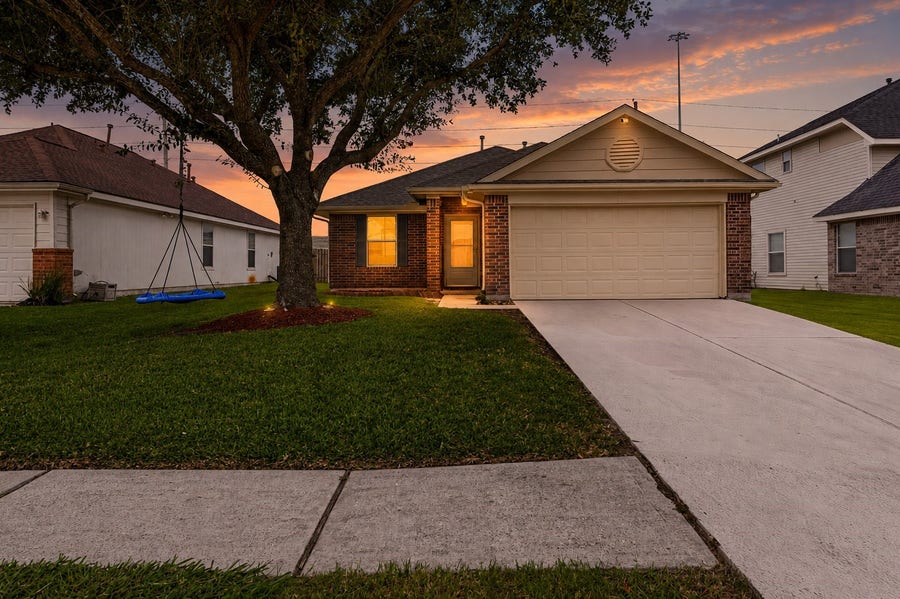 Property photo for 3911 Braden Drive N, Houston, TX