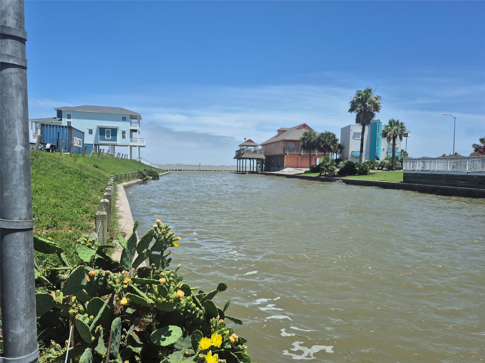 TBD lot 2 Tiki Island Kona or IH45, Tiki Island, TX 77554 TBD lot 2 Tiki Island Kona or IH45, Tiki Island, TX 77554