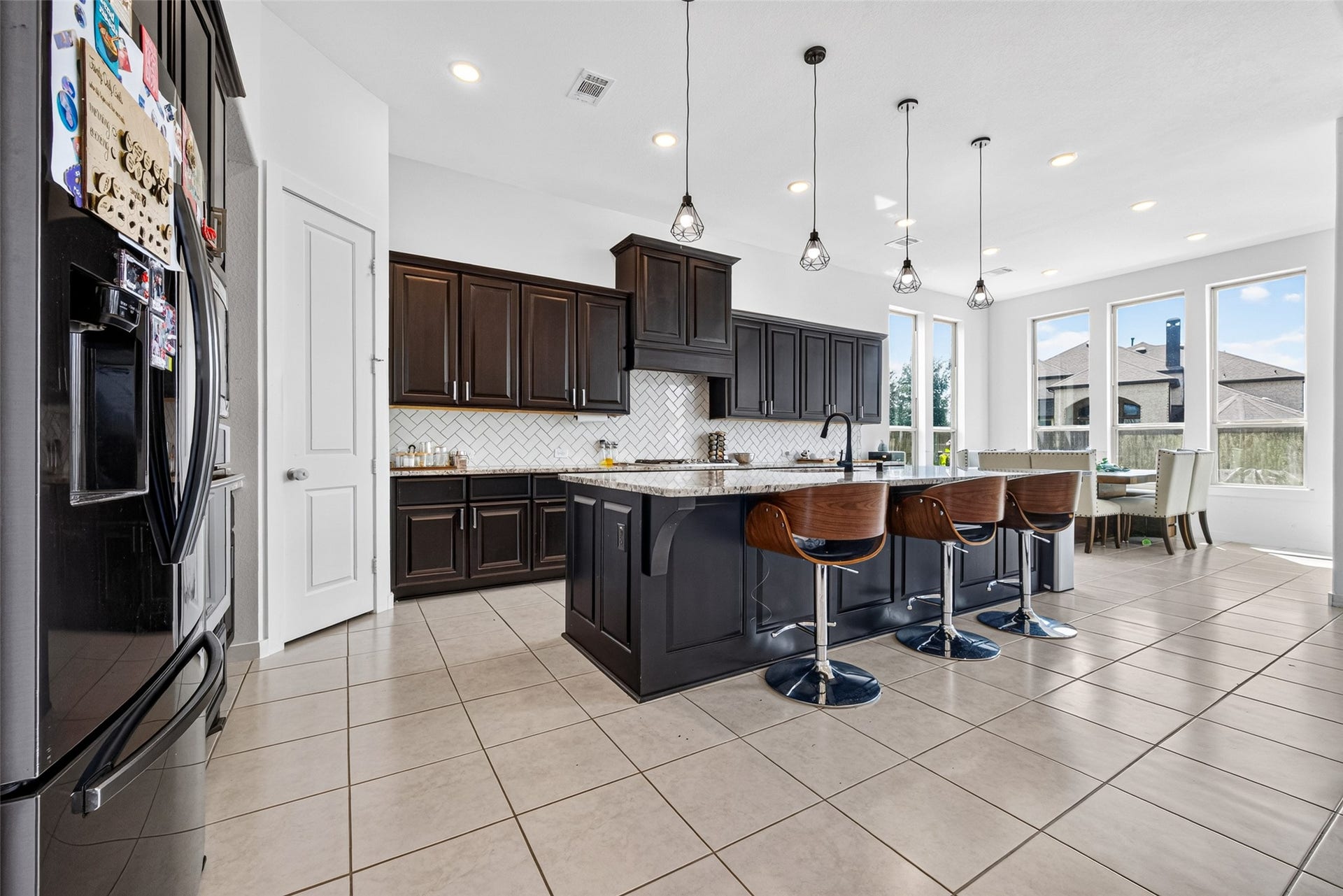 10114 Brush Way, Rosharon, TX 77583 10114 Brush Way, Rosharon, TX 77583