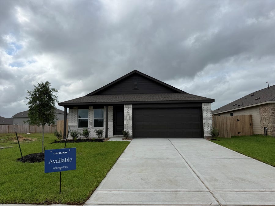 Property photo for 921 Woodhaven Lakes Drive, La Marque, TX