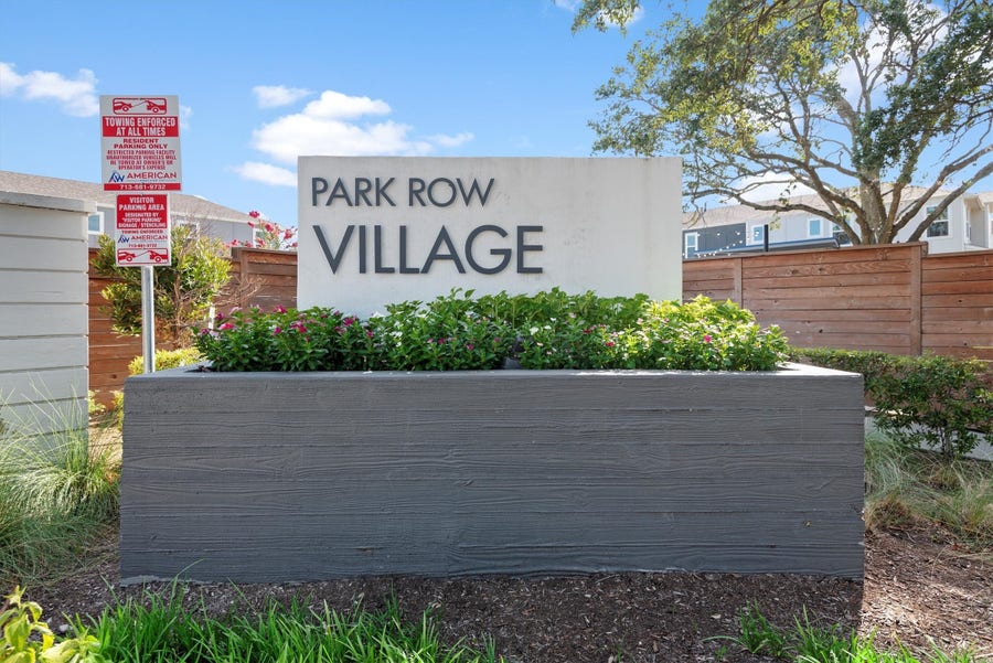 Property photo for 1520 Parkland Oak Drive, Houston, TX