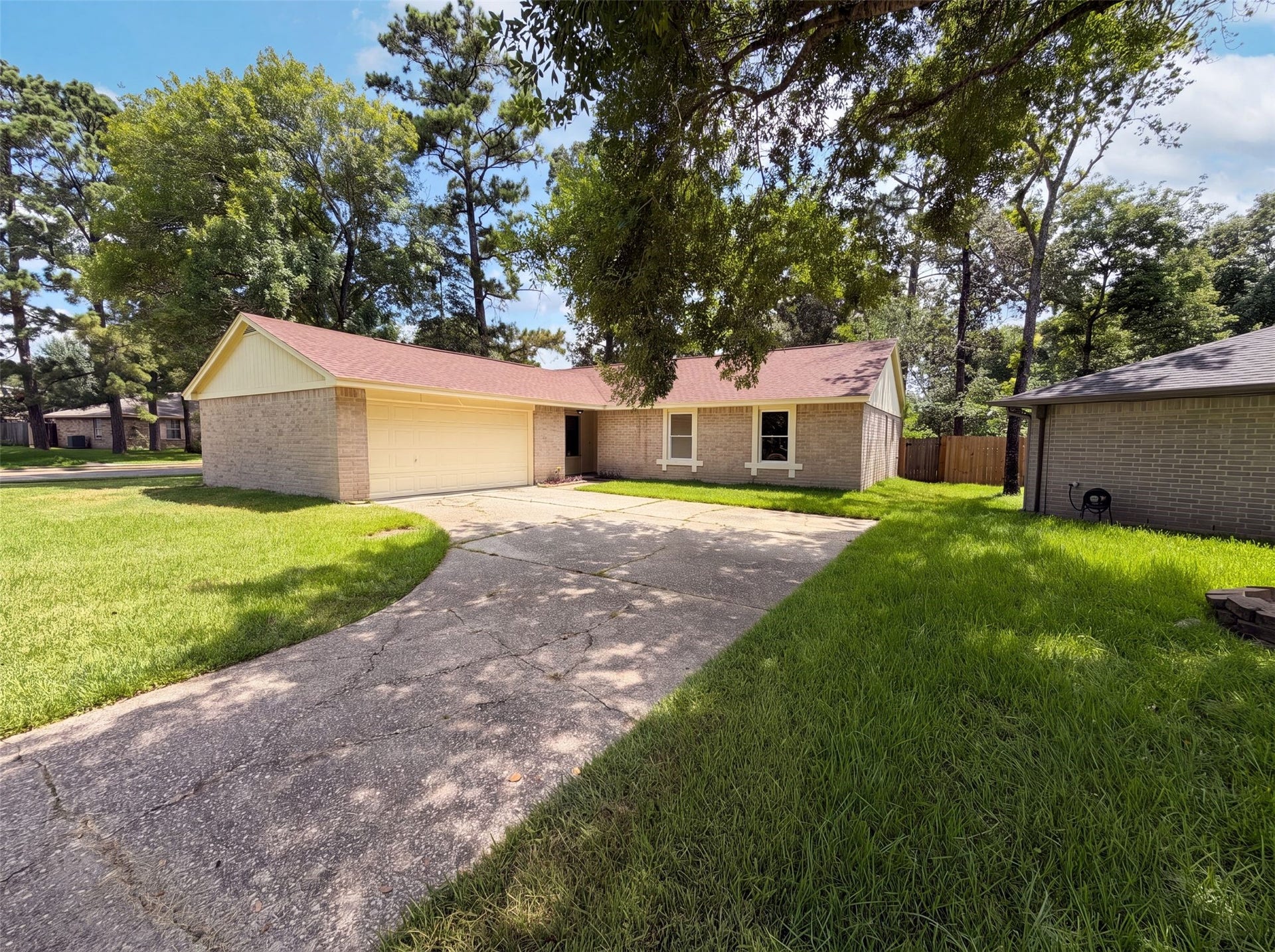 17014 Fid Court, Crosby, TX 77532 17014 Fid Court, Crosby, TX 77532