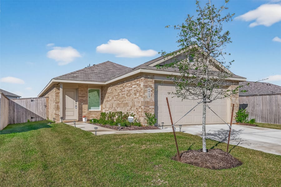 Property photo for 6915 Lilac Vine Lane, Katy, TX