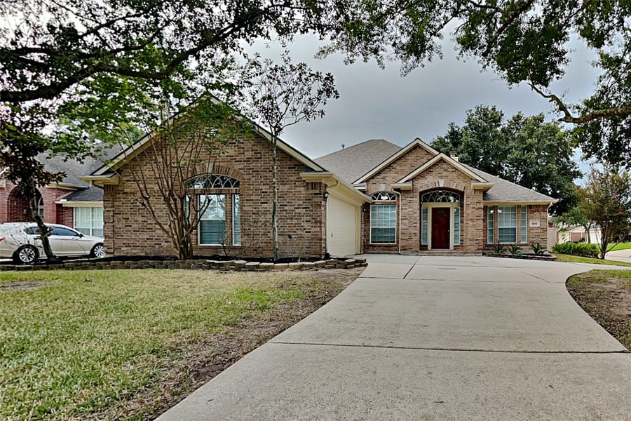 Property photo for 2615 Honeysuckle Walk, Spring, TX