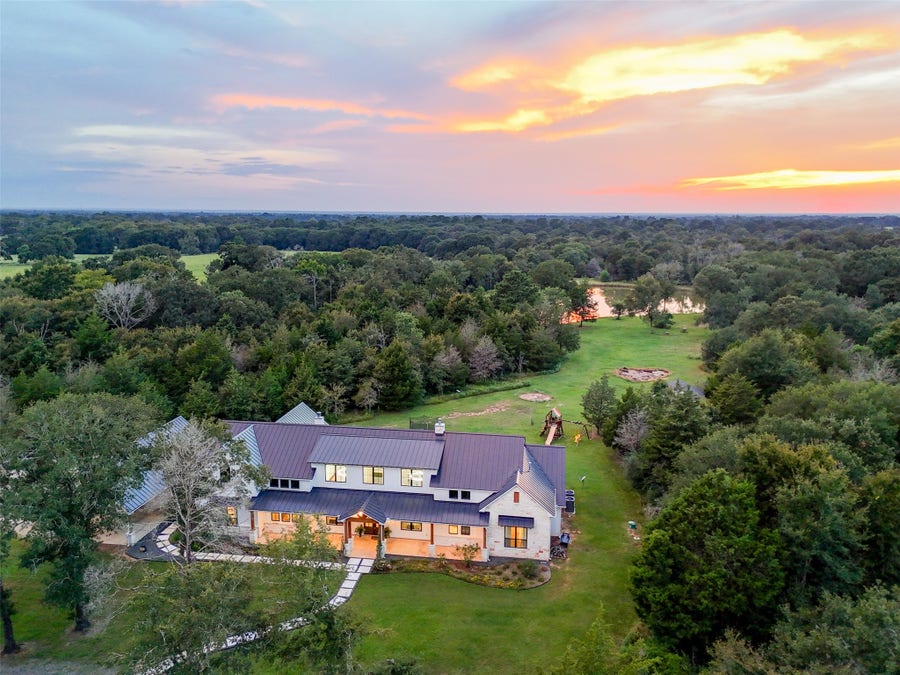 Property photo for 27201 Double Culvert Road, Hempstead, TX