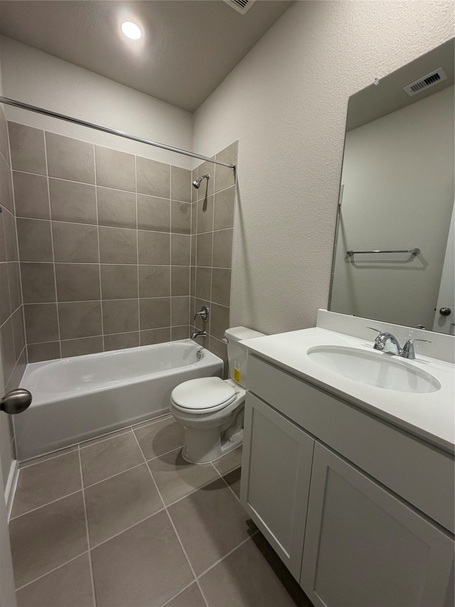 4622 Crater Run Drive, Texas City, TX 77539 Bathroom.