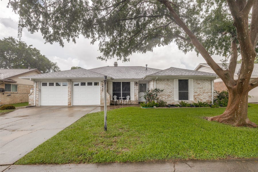 Property photo for 1917 New Orleans Street, Deer Park, TX