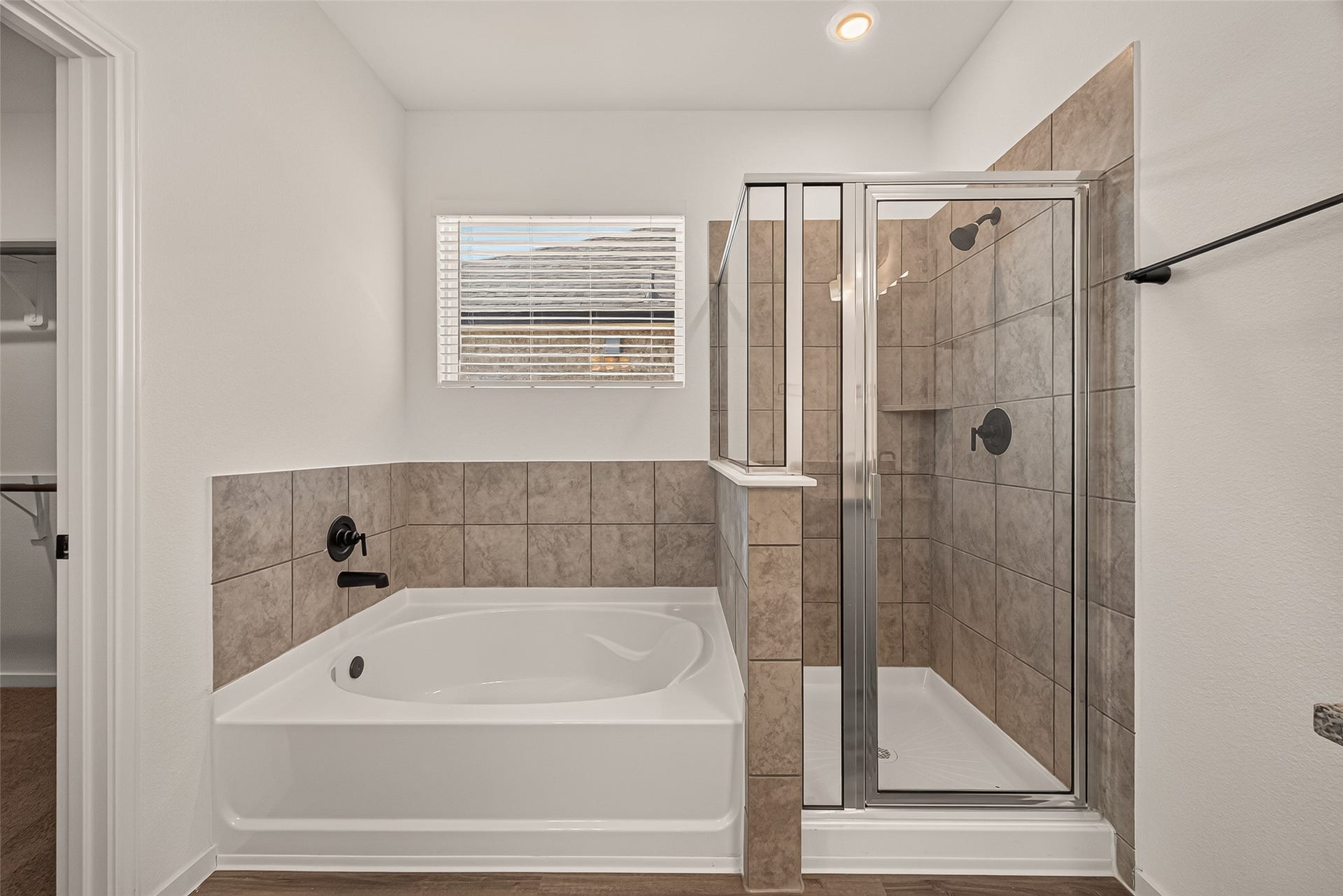 2814 Rockwood Drive, Iowa Colony, TX 77583 2814 Rockwood Drive, Iowa Colony, TX 77583
