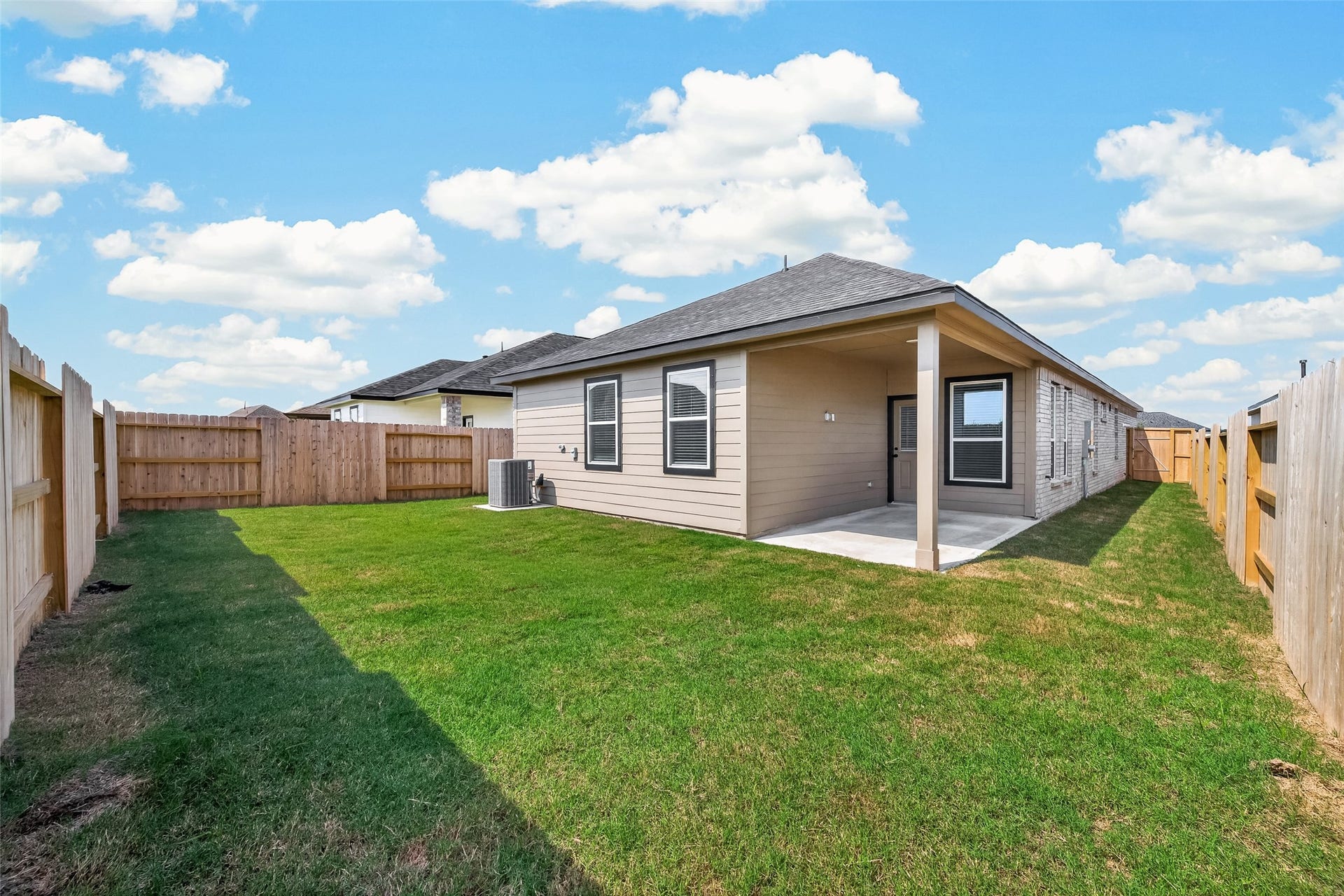 2814 Rockwood Drive, Iowa Colony, TX 77583 2814 Rockwood Drive, Iowa Colony, TX 77583