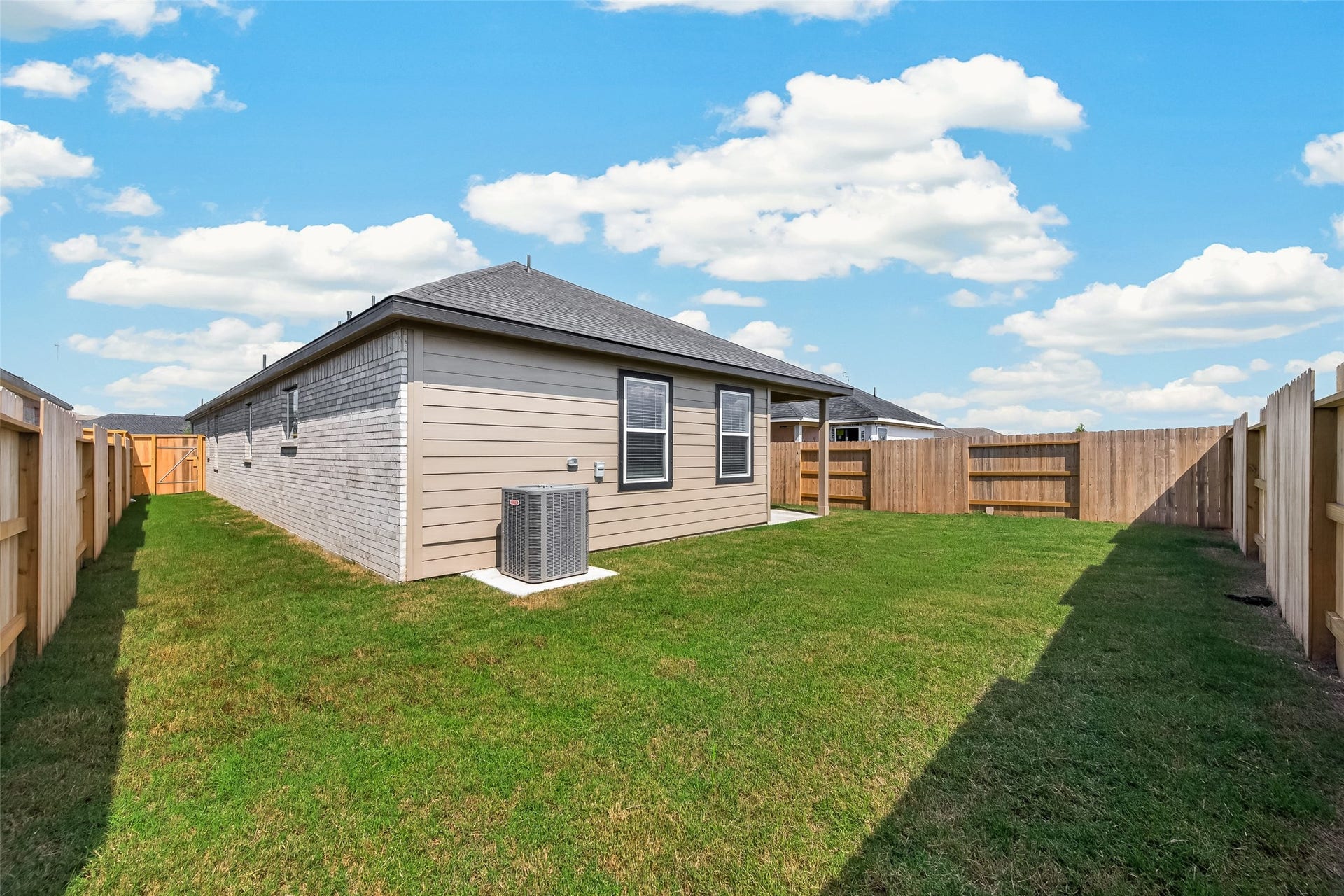 2814 Rockwood Drive, Iowa Colony, TX 77583 2814 Rockwood Drive, Iowa Colony, TX 77583
